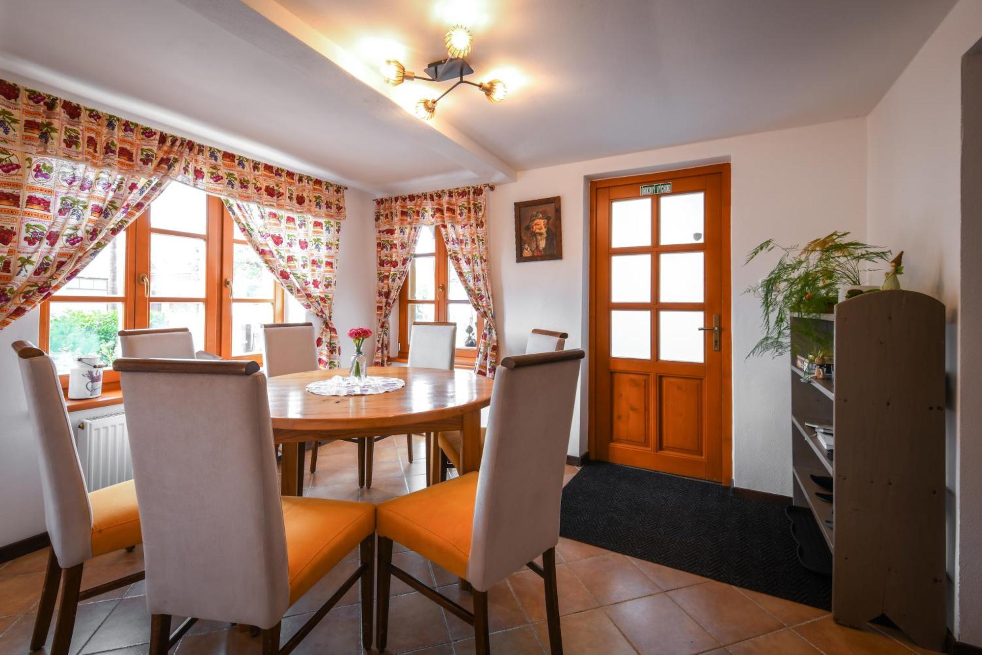 Apartmany Berries Valča Εξωτερικό φωτογραφία